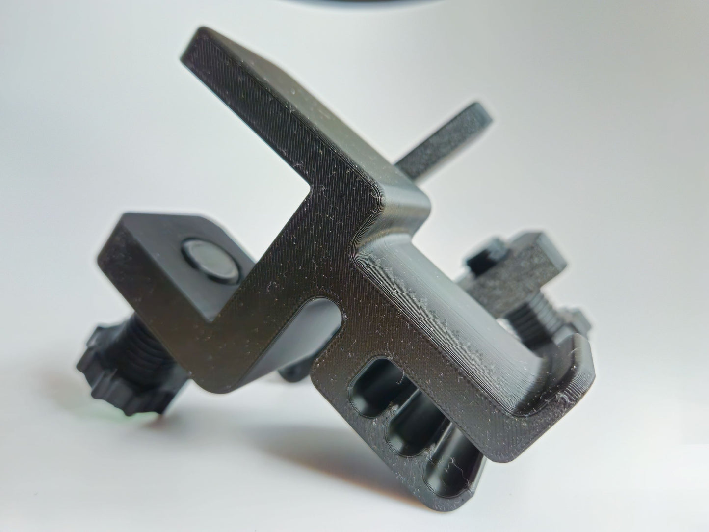 Personalised Mounted Headphone Holder (w/ Cable Management)