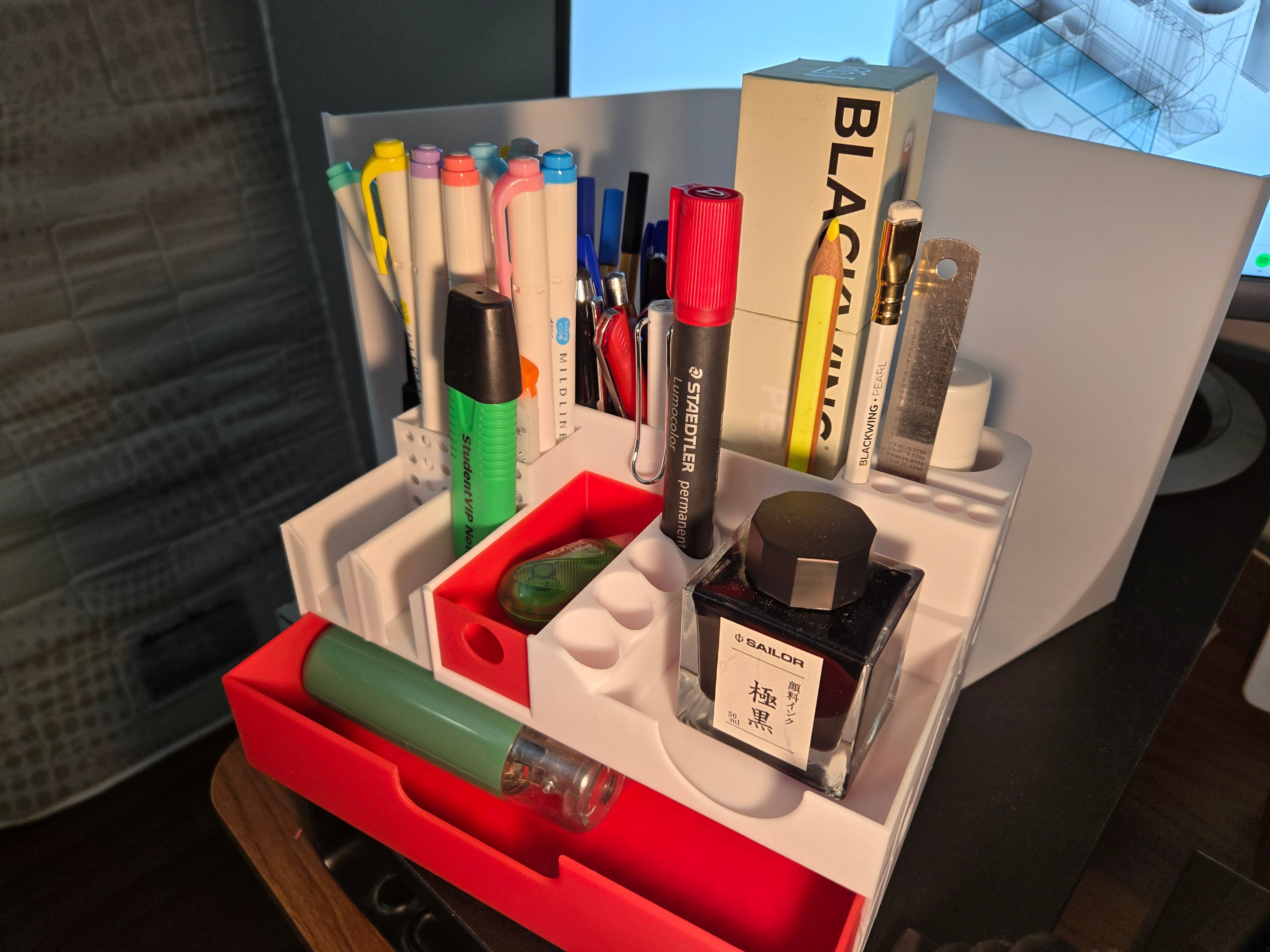 Personalised 3D Printed Desk Organiser | Custom Teacher & Student Pen Holder