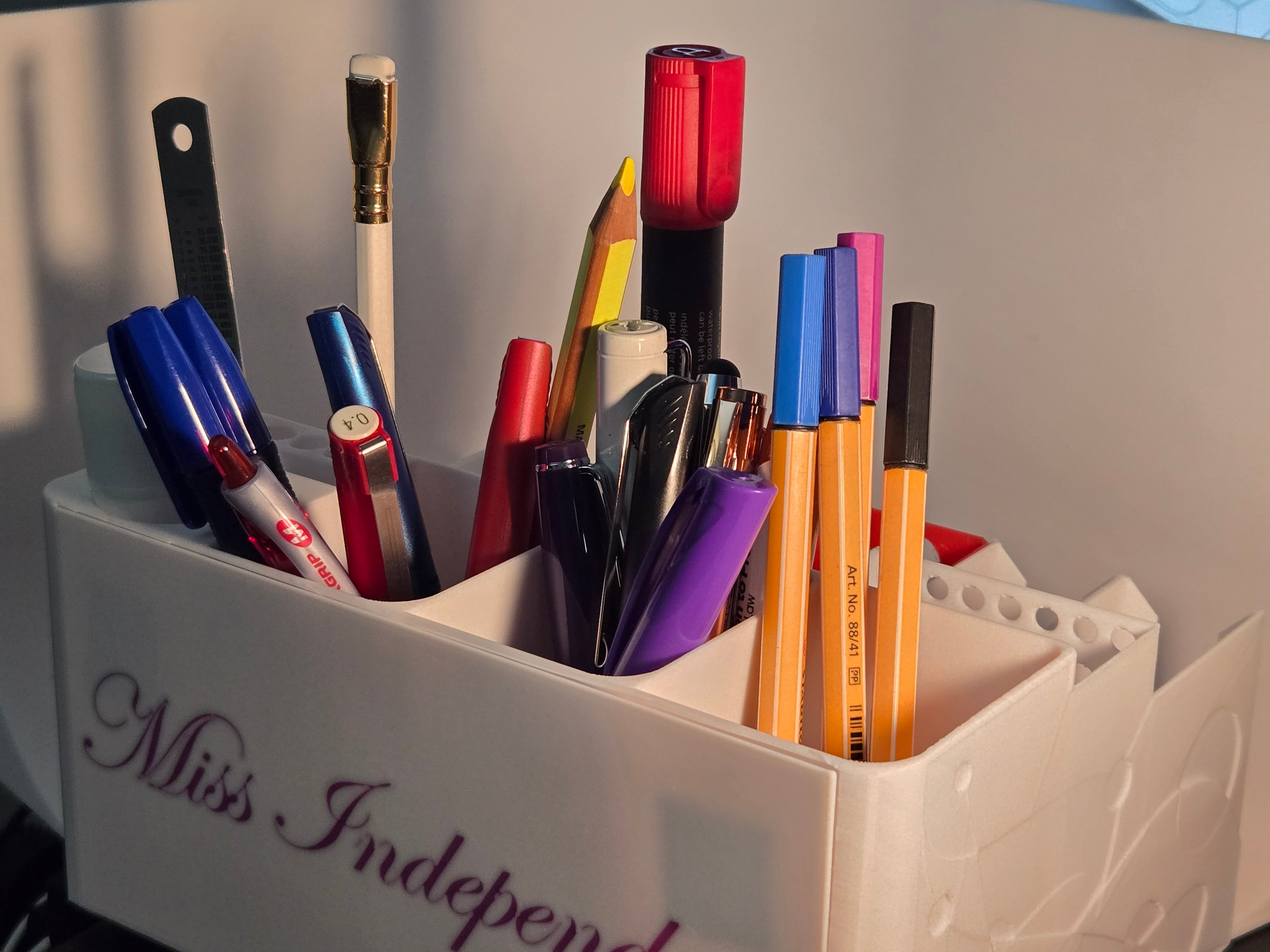 Personalised 3D Printed Desk Organiser | Custom Teacher & Student Pen Holder