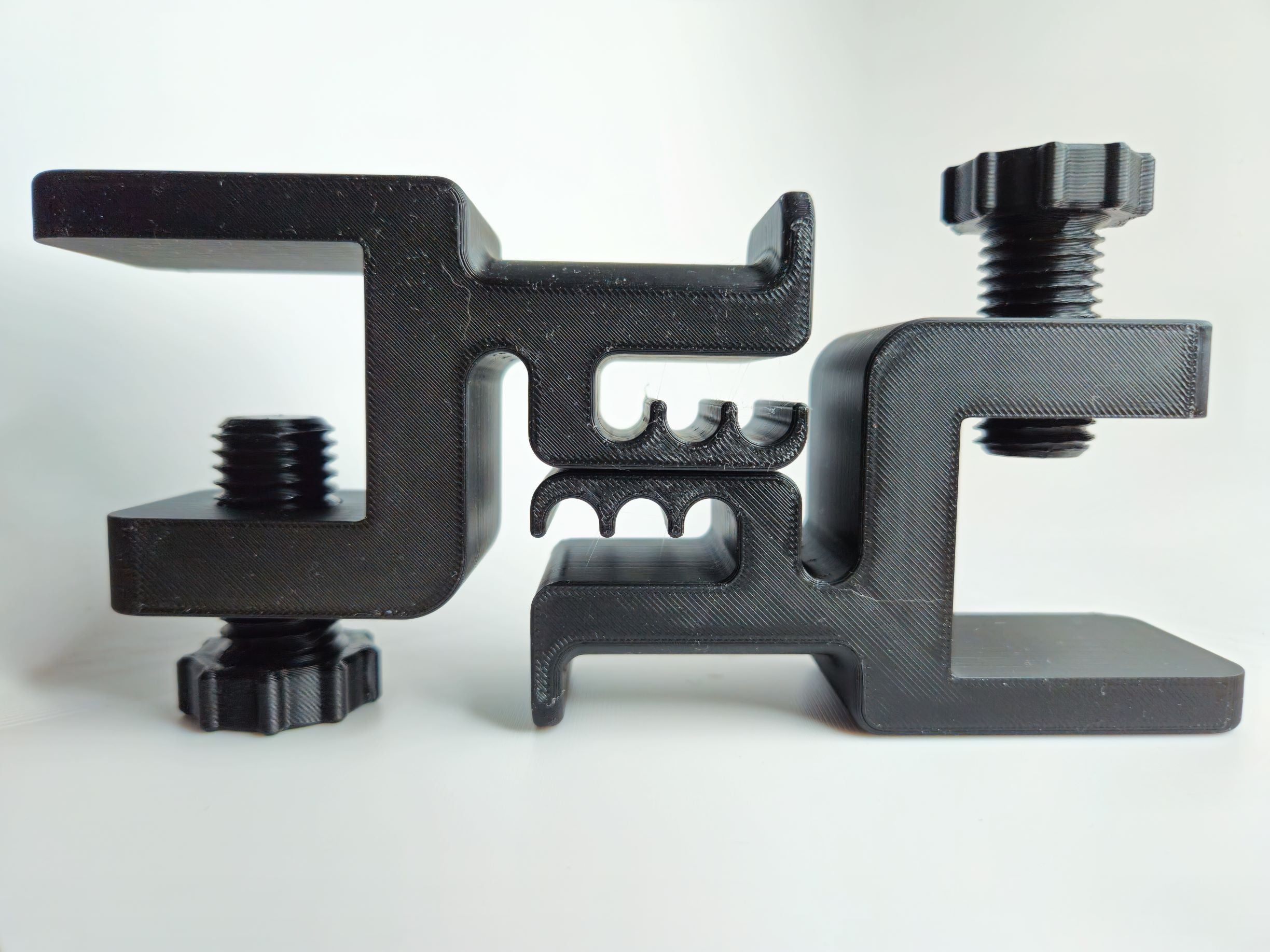Personalised Mounted Headphone Holder (w/ Cable Management)